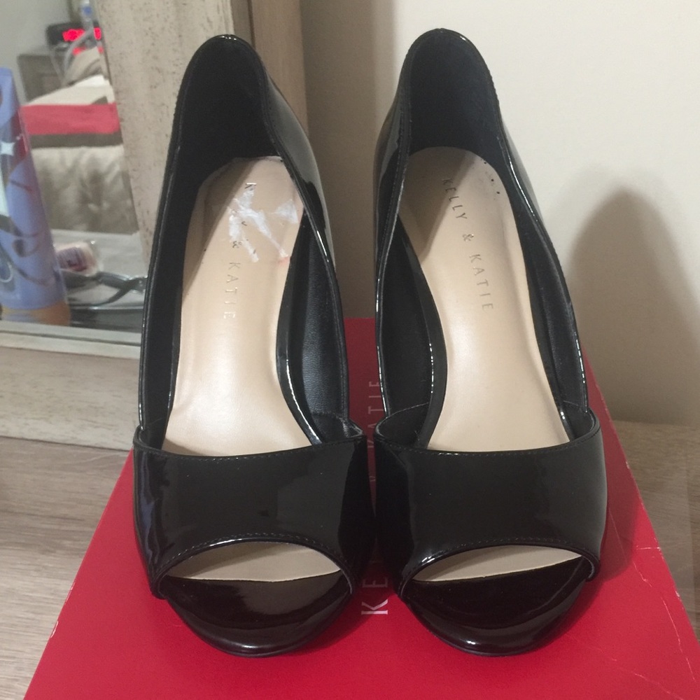 Kelly & Katie Pumps